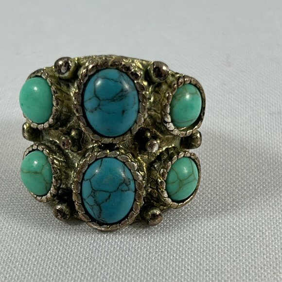 Chunky Silver Tone Faux Turquoise Statement Ring Size 8 Southwestern - Picture 4 of 9